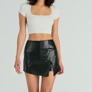 Windsor Sleek Black Mini Skirt